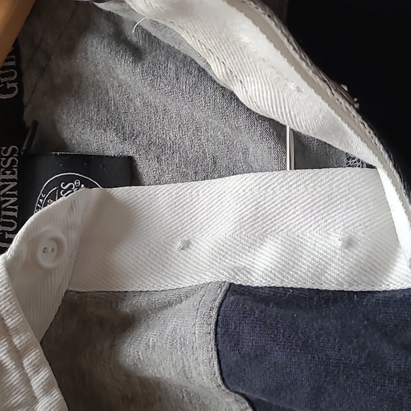 - Guiness official rugby shirt - Picture 4 of 5